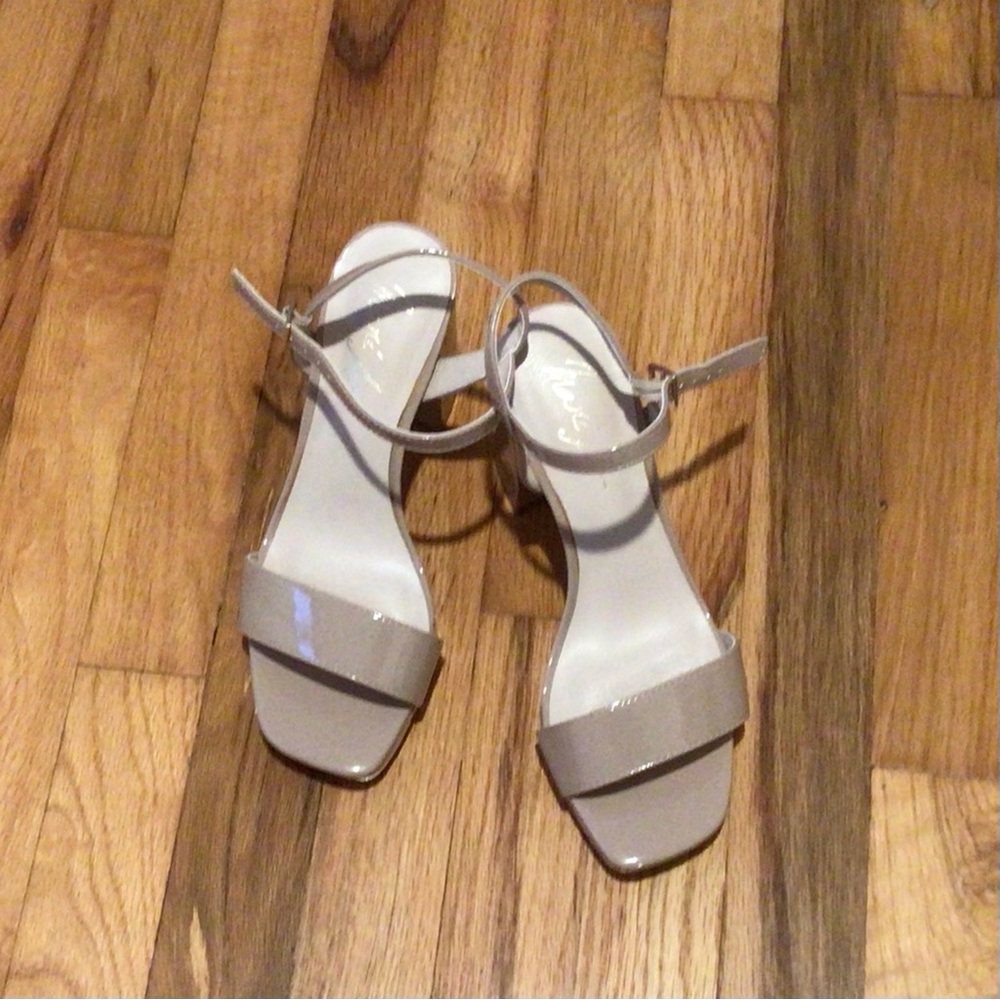 Mari A. Chunky Heel Dress Shoes - Picture 2 of 8